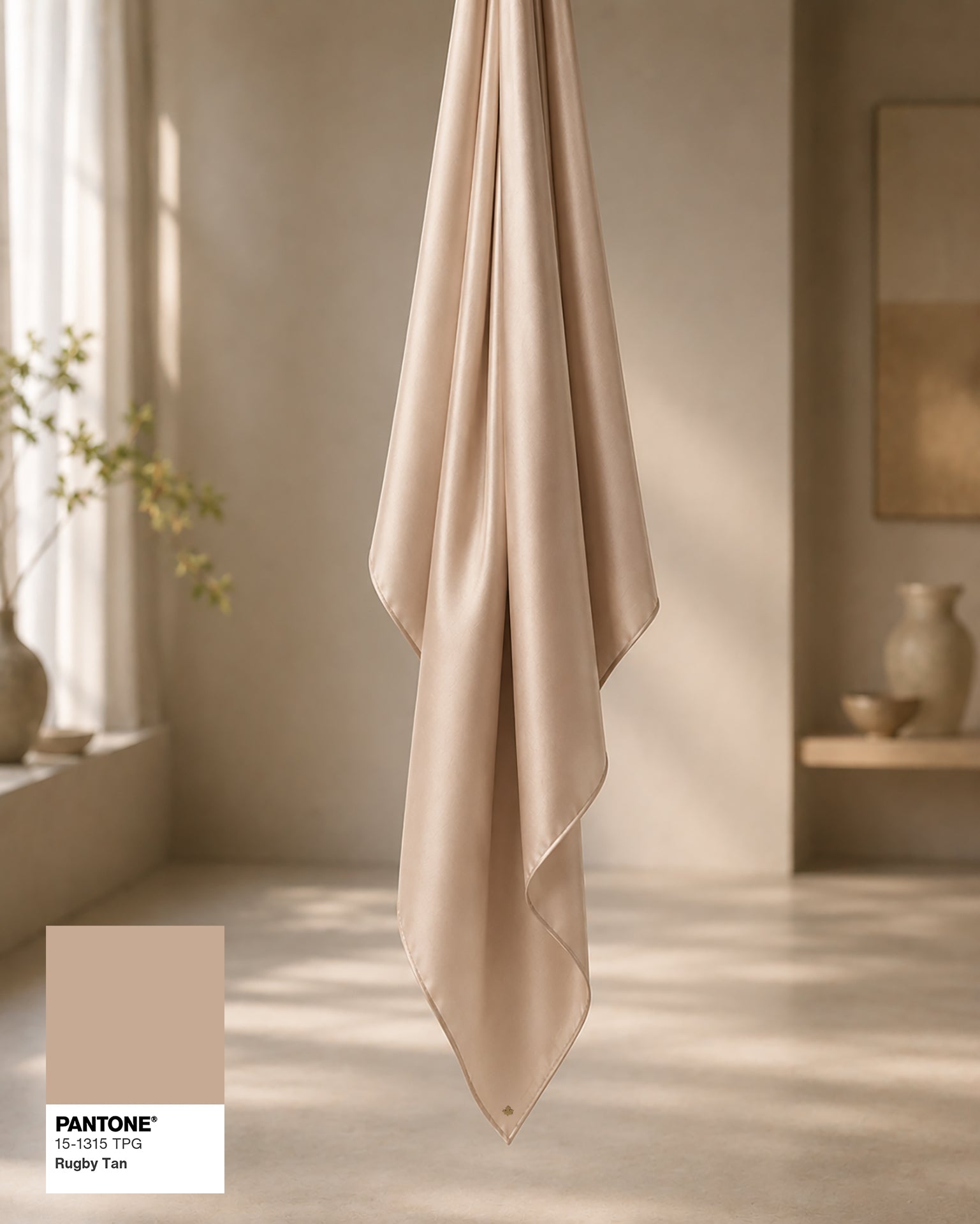 Satin in Taupe