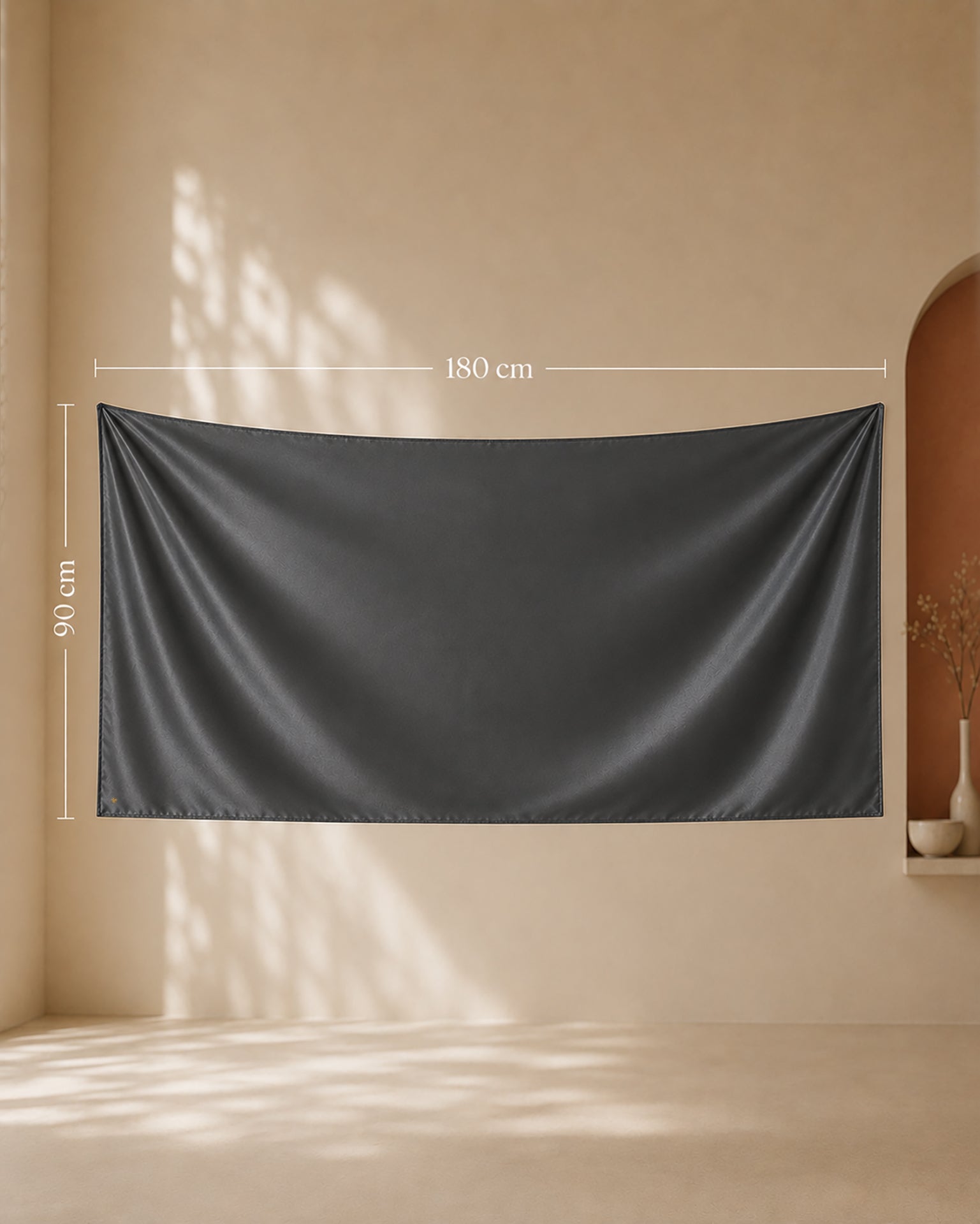 Satin in Noir